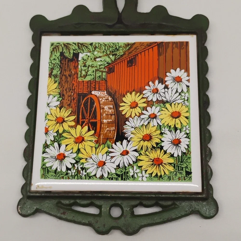 Vintage MCM Cherry Black Cast Iron Tile Trivet Water Wheel Daisies Retro Kitchen